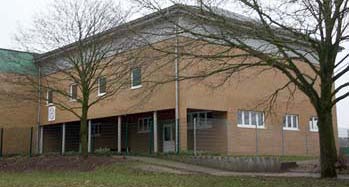 20120113-Sporthalle-Rckansicht