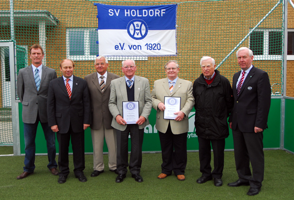 090508-Holdorf-HSV-GS-DFB-Kleinspielfeld-Uebergabe-08-i