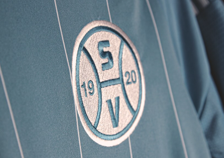 Ein Trikot. Eine Geschichte. Ein Verein. – Das SV Holdorf Retro-Trikot ist da!